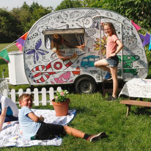 Eggnogg Colour-in Caravan - exterior - 4 kids